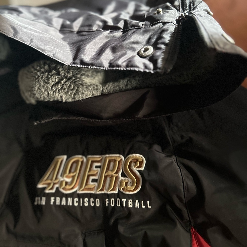 NFL San Francisco 49ers Puffy Parka Jacket Coat Winter Zip up pockets Velcro